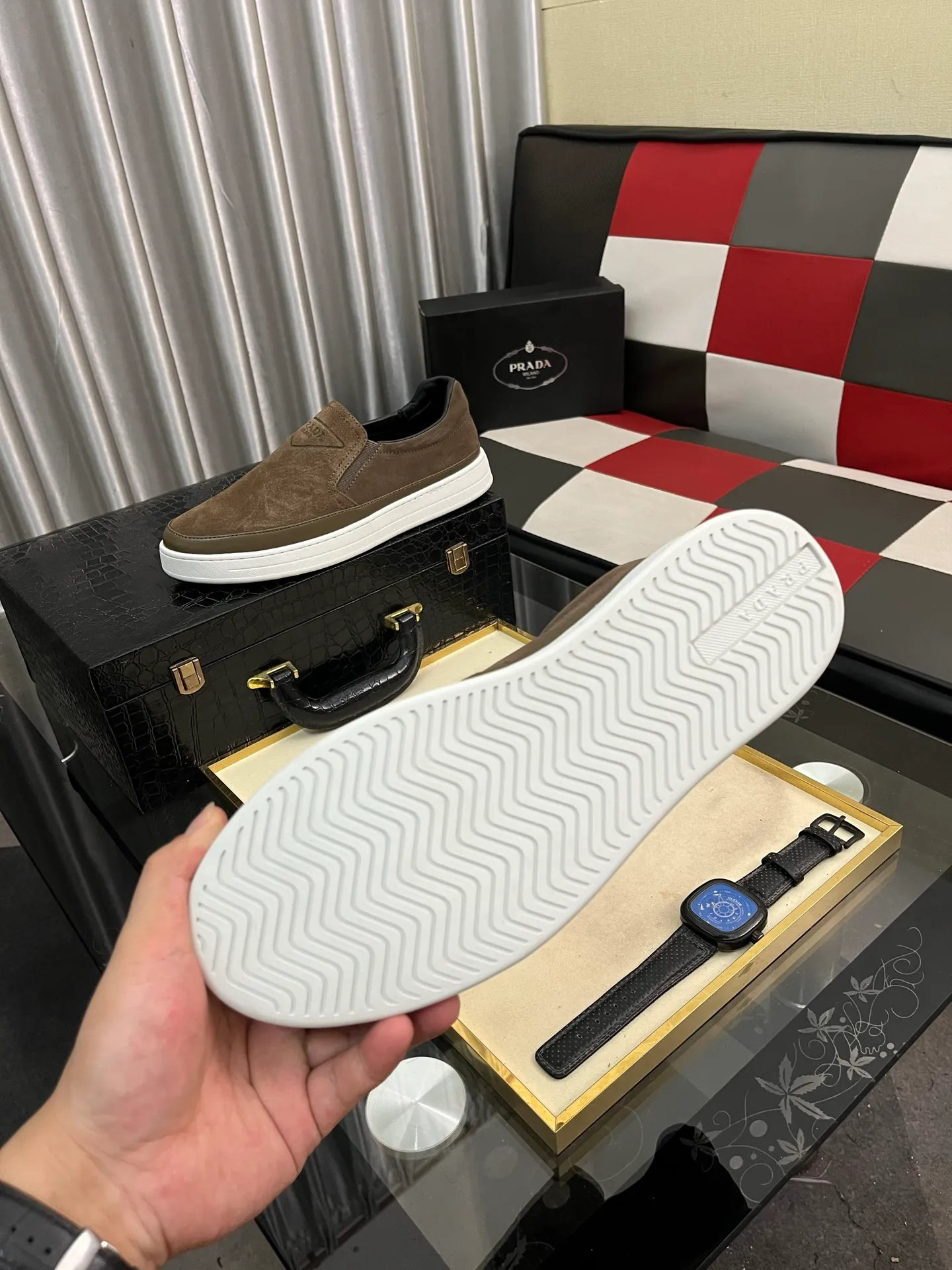 Men's shoes 💰440⌚️⌚️【PRADA】Prada casual shoes for couples, originally developed 1:1, made of high-mercerized cowhide with imported cowhide, silk sheepskin lining, rubber outsole, comfortable and soft on the feet, size: 38-442️⃣Colors available